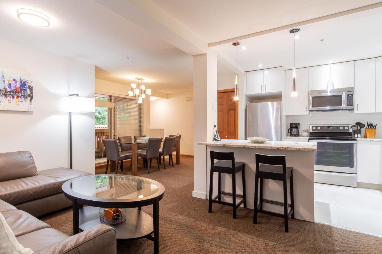 Sunpath By Outpost Whistler Villa Екстериор снимка
