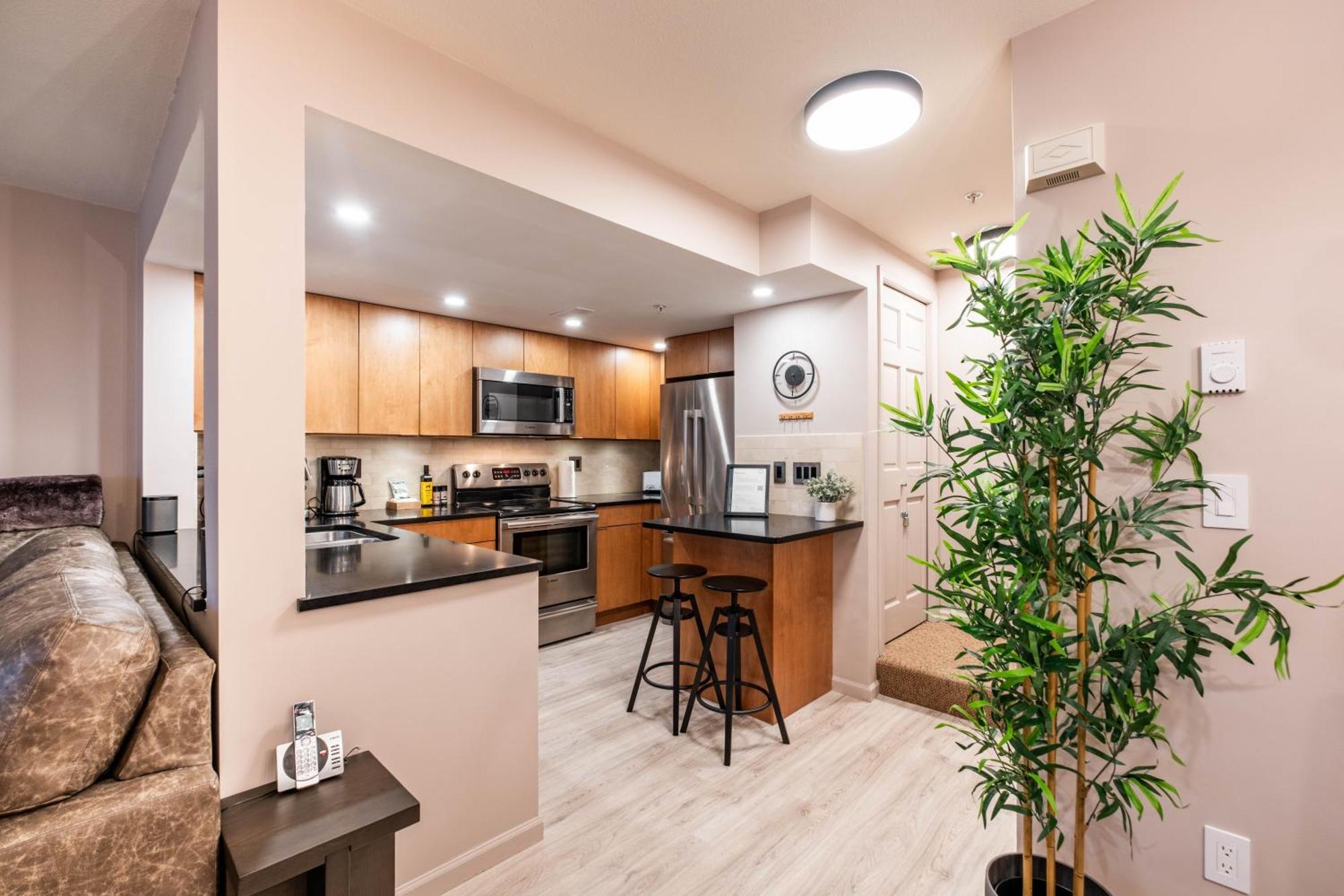 Sunpath By Outpost Whistler Villa Екстериор снимка