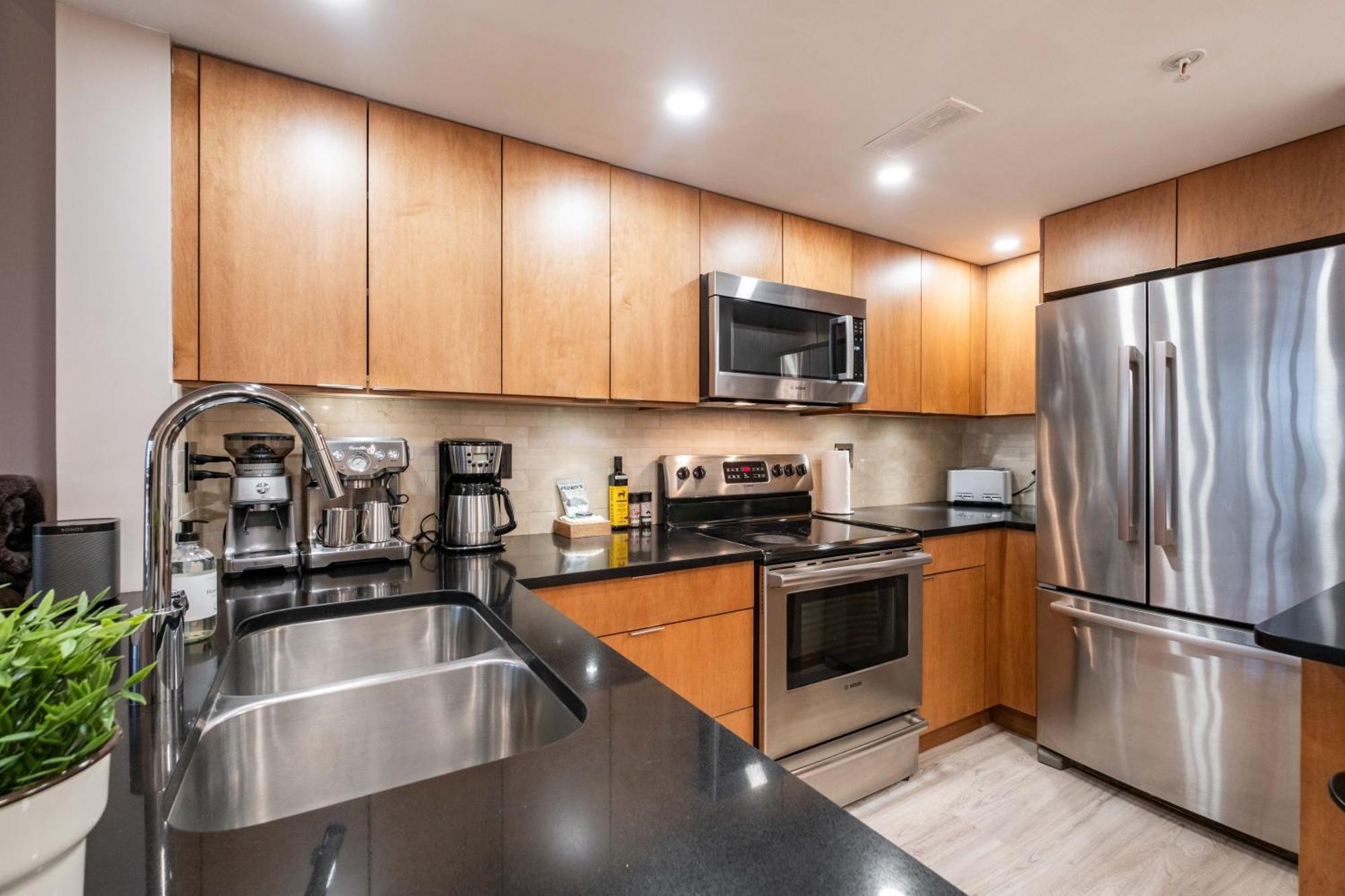 Sunpath By Outpost Whistler Villa Екстериор снимка