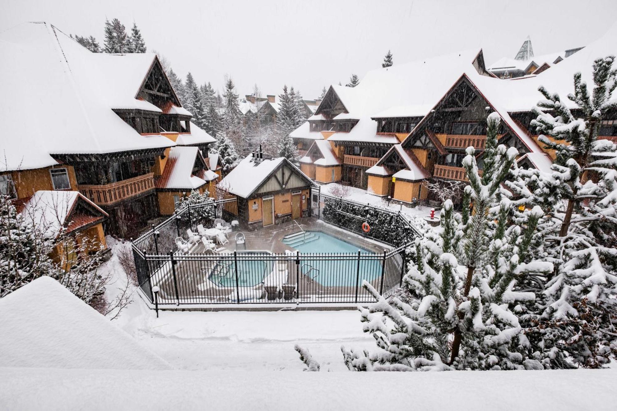 Sunpath By Outpost Whistler Villa Екстериор снимка