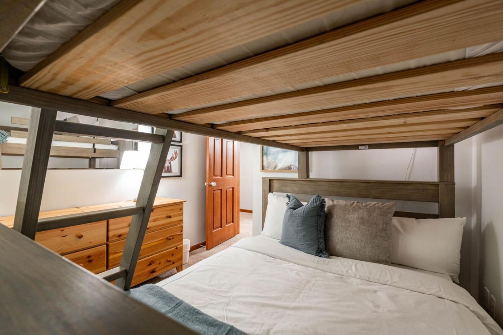 Sunpath By Outpost Whistler Villa Екстериор снимка