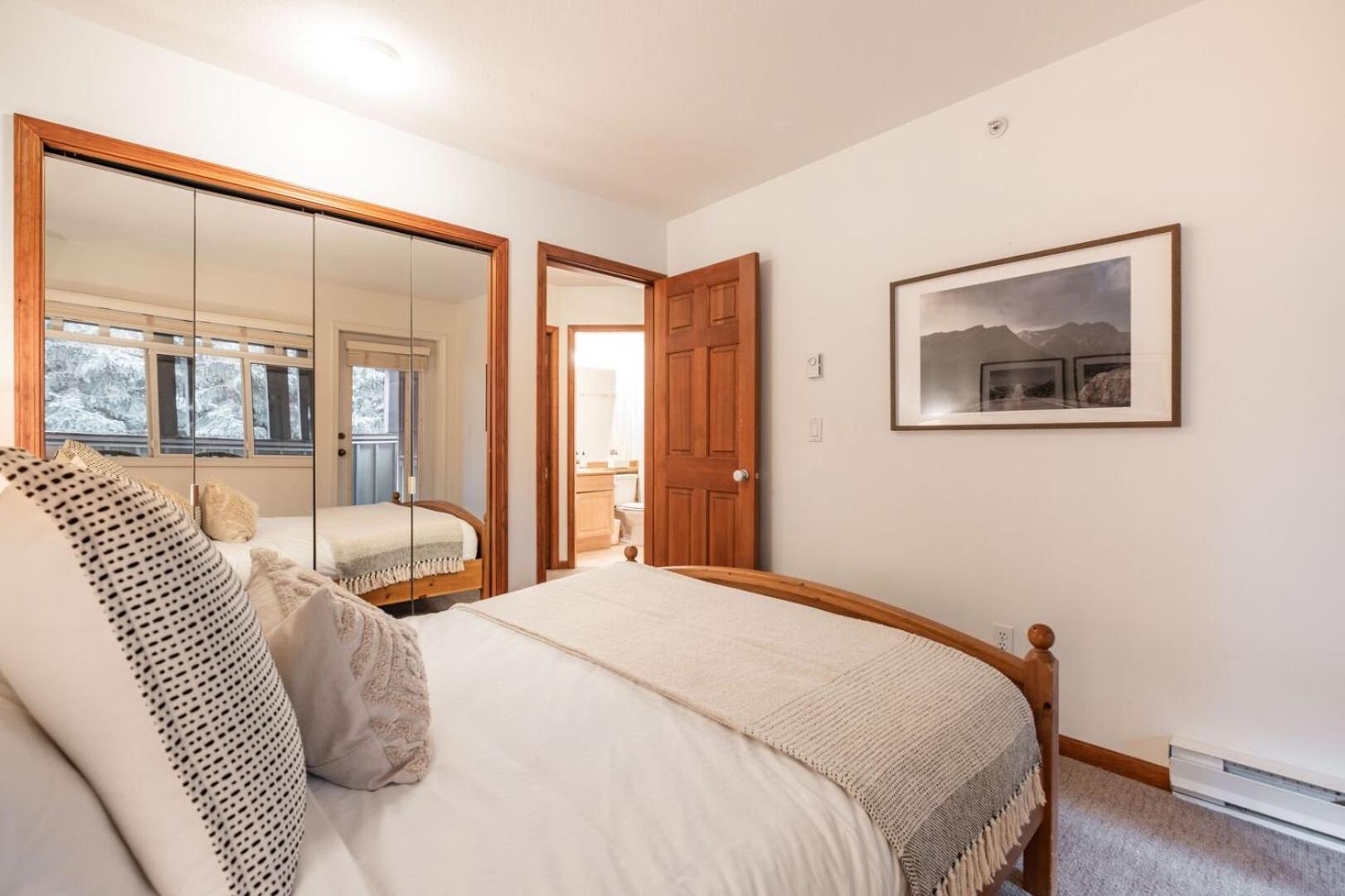 Sunpath By Outpost Whistler Villa Екстериор снимка