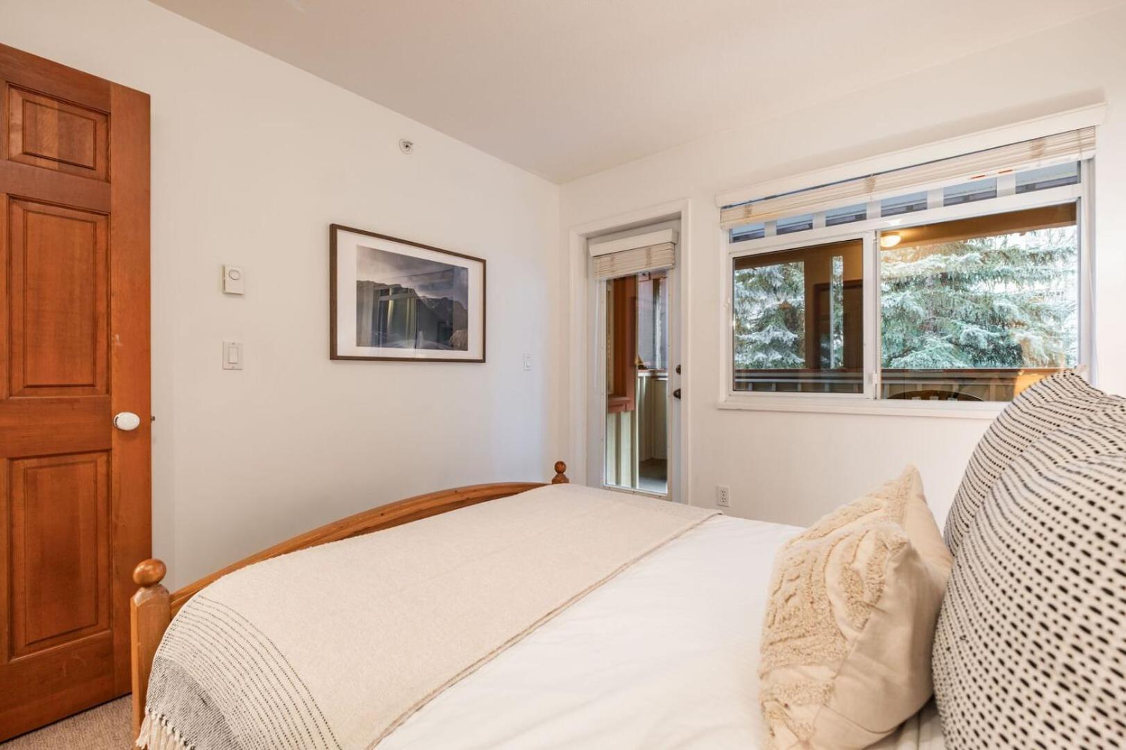 Sunpath By Outpost Whistler Villa Екстериор снимка