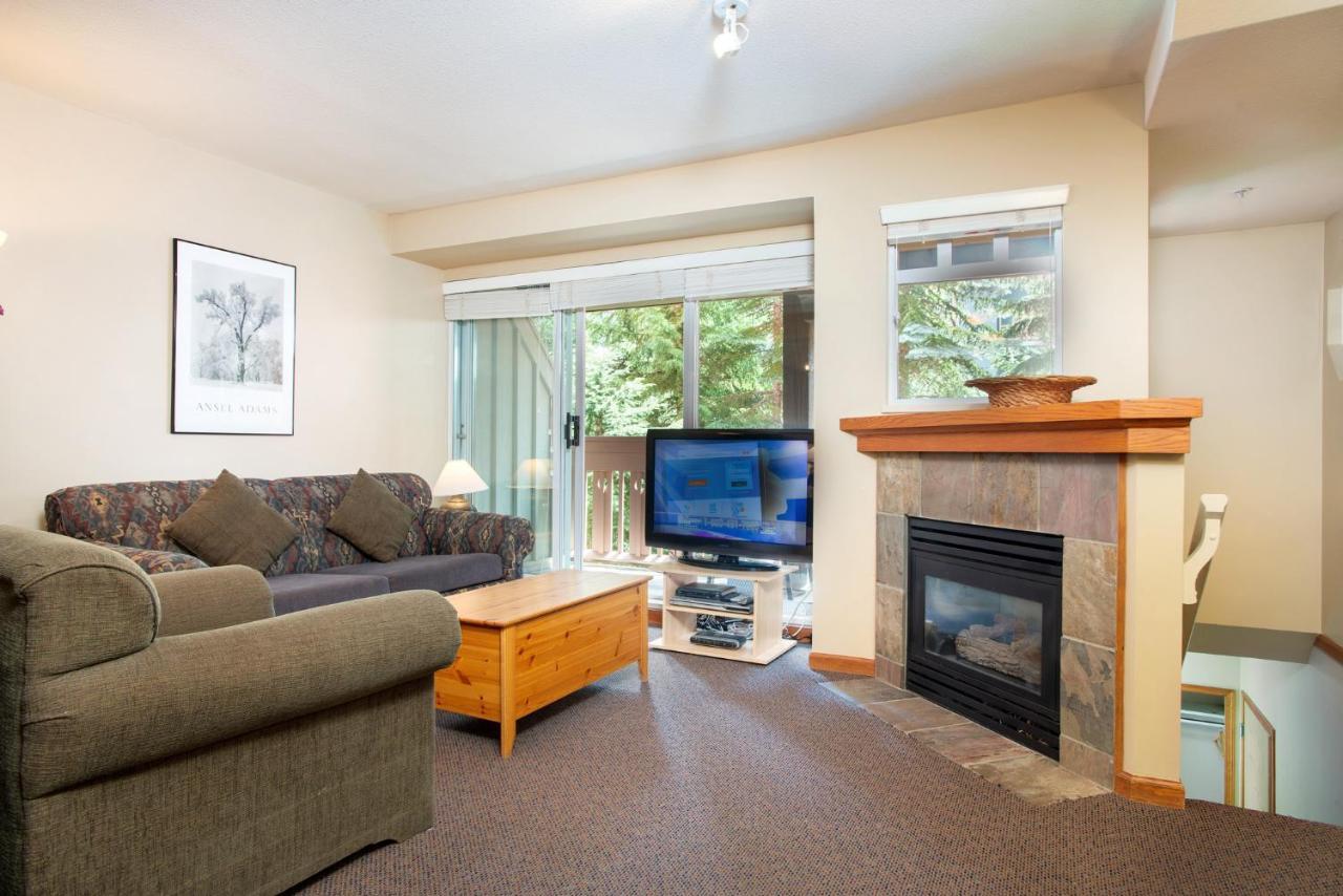 Sunpath By Outpost Whistler Villa Екстериор снимка